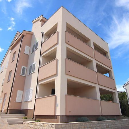 Apartments Augustin Pag Town Bagian luar foto