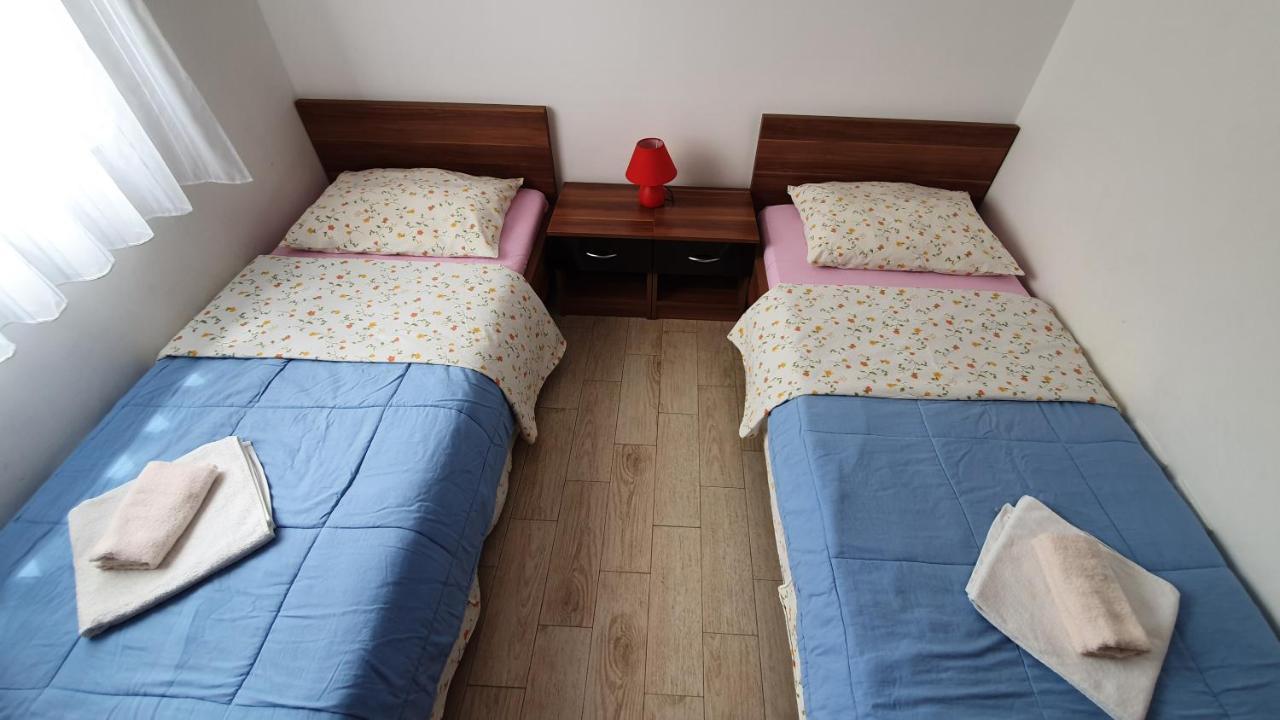 Apartments Augustin Pag Town Bagian luar foto