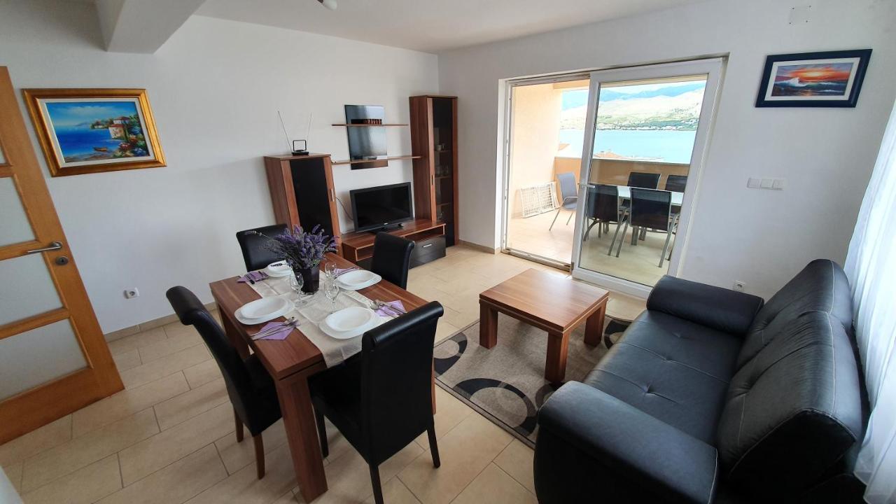 Apartments Augustin Pag Town Bagian luar foto