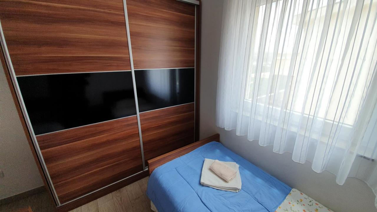 Apartments Augustin Pag Town Bagian luar foto