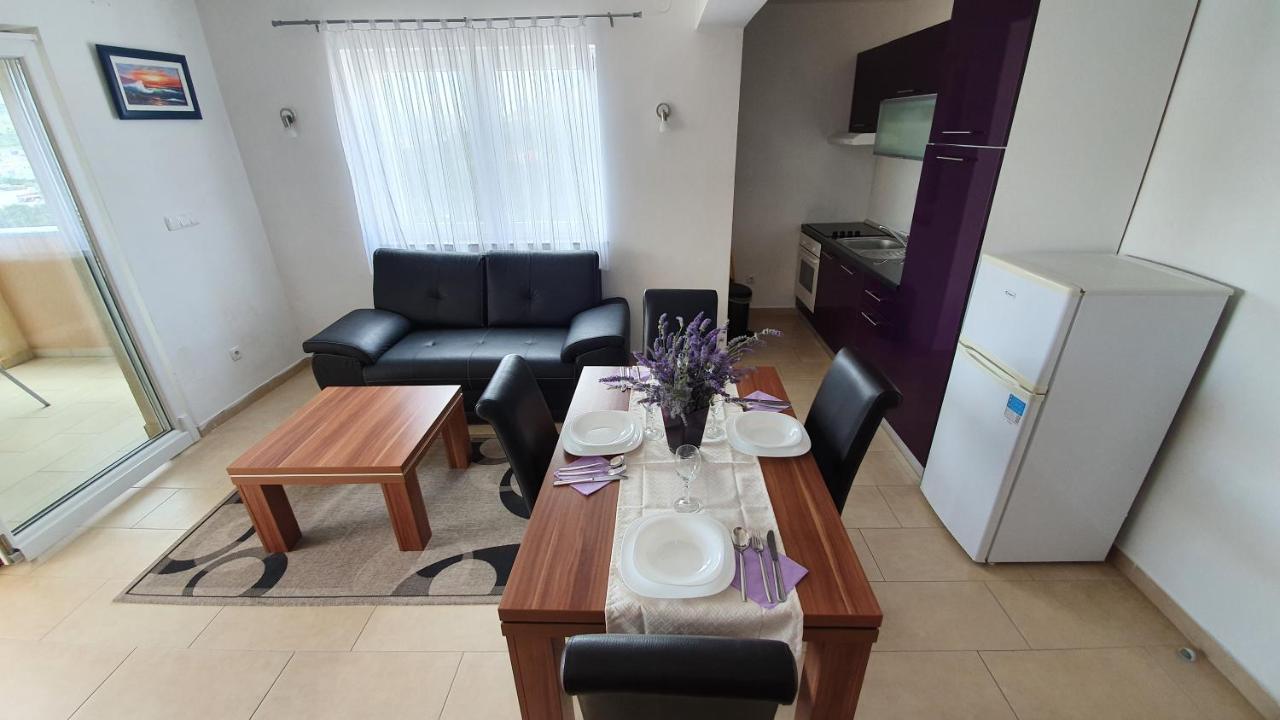 Apartments Augustin Pag Town Bagian luar foto
